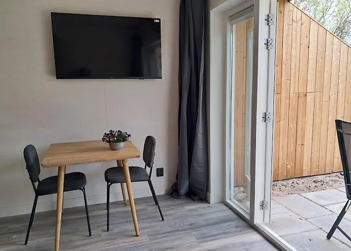 Strandhuisje Freek, 900 M Zee En Ferienhaus *